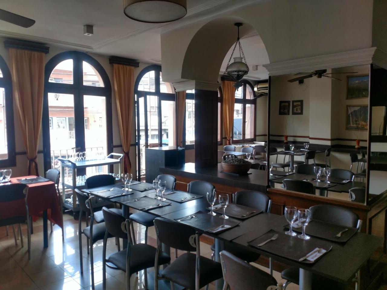 Hotel Shauard Salta Kültér fotó